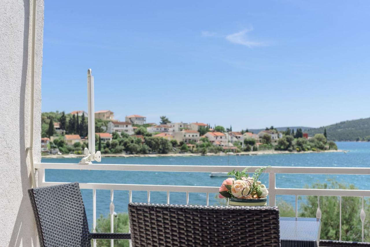 Apartments Ana Bilota Seget Vranjica Luaran gambar